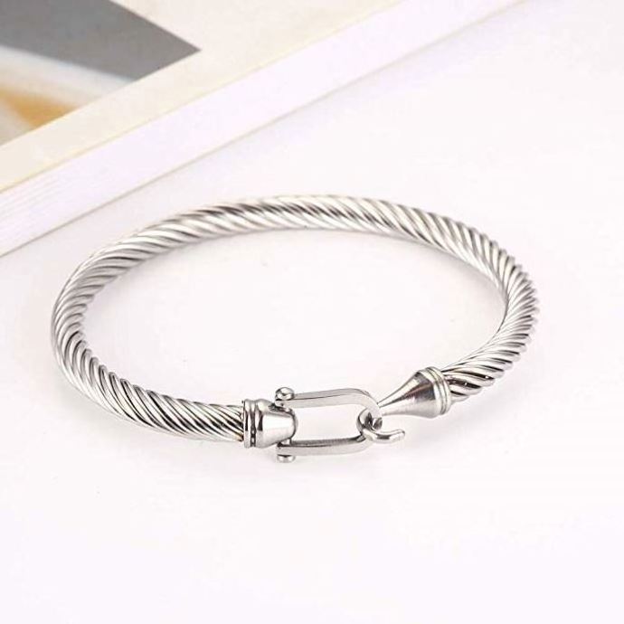 Stylish Fine Polishing Stainless Steel Twisted Cable Bangle Bracelet