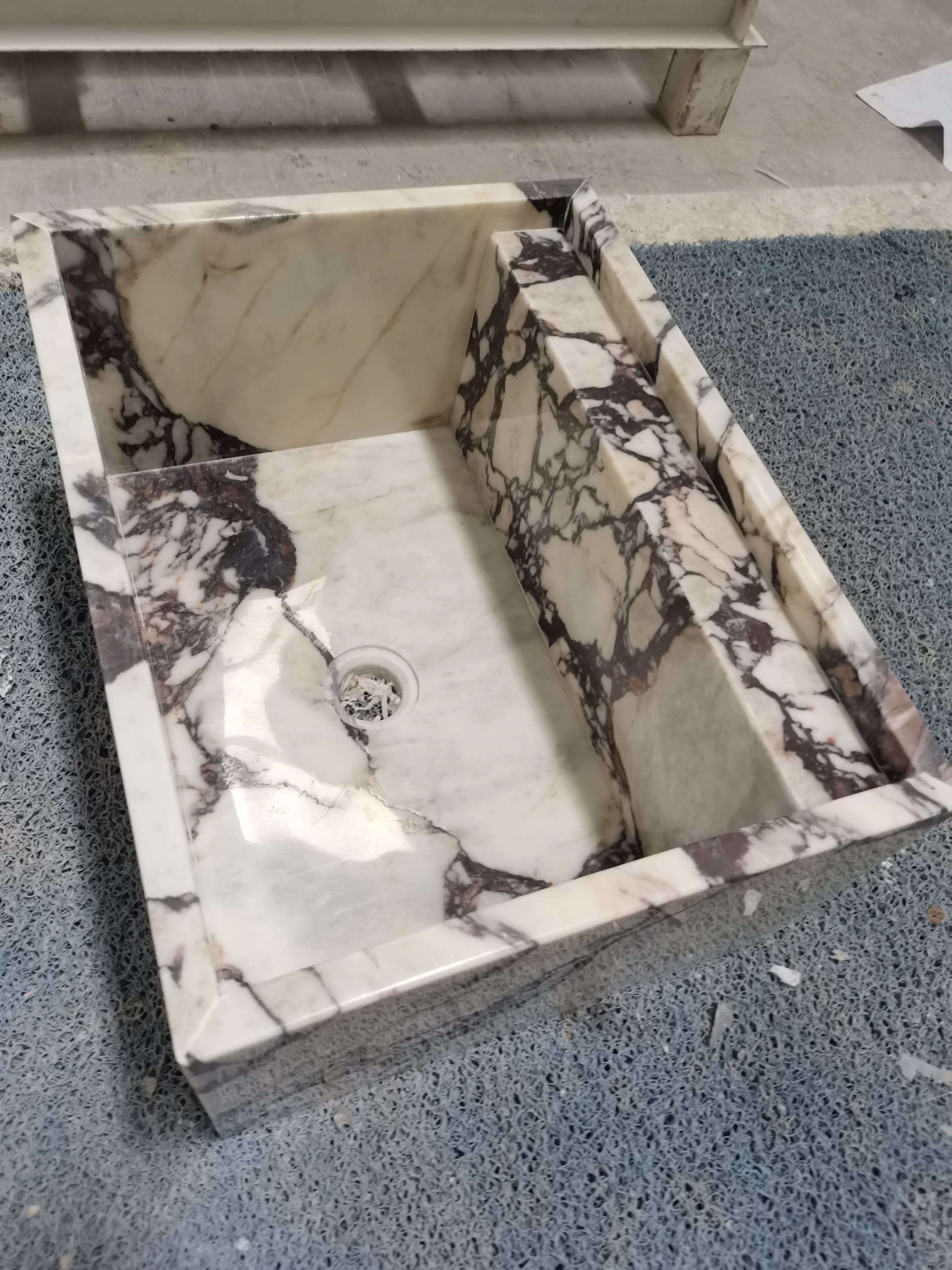 Luxury Calacatta Viola Marble Wash Basins White Marble Stone Sinks for Bathroom