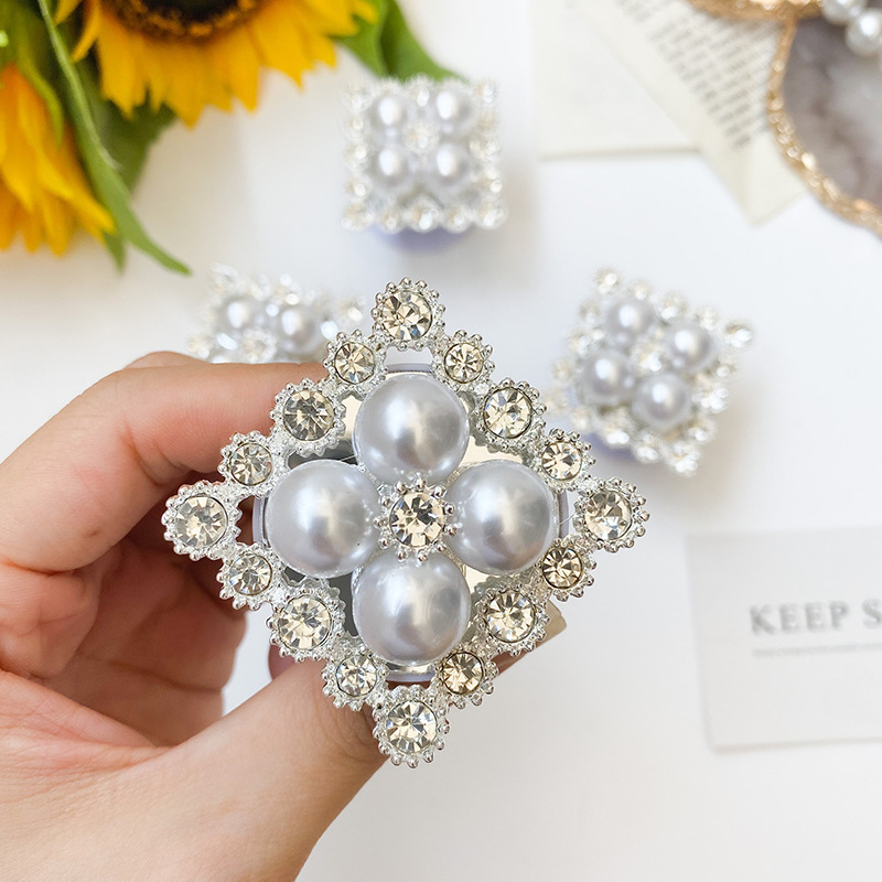 Luxury Plating Square Bling Glitter Pearl Phone Socket Rhinestone Mobile Phone Holder Folding Stand Desktop Lazy Bracket