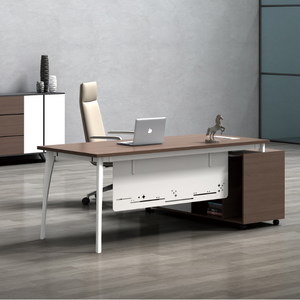 10 years of experience in the factory's modern style office manager's desk Director's desk Steel legs and steel baffles