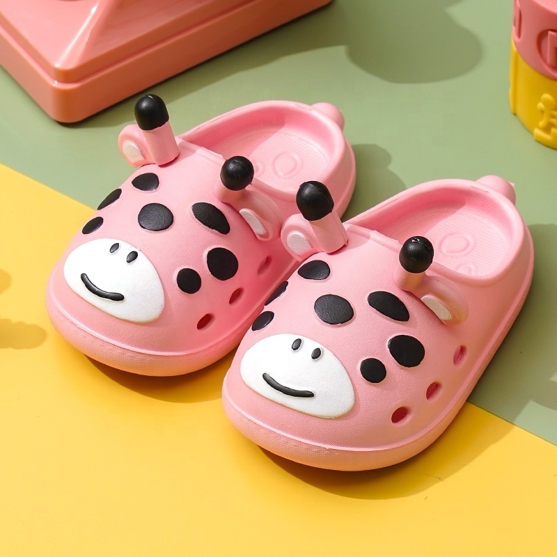 Cute Giraffe Cartoon Kids Slippers For Boys And Girls Flat Sandals EVA Flip Flops Children Shoes