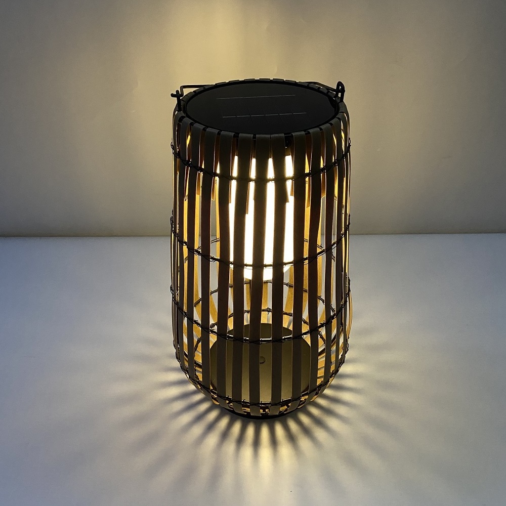 Ip65 Outdoor Decorative Rattan Lantern Lights Natural Bamboo Rattan Handwoven Solar Garden Landscape Lights