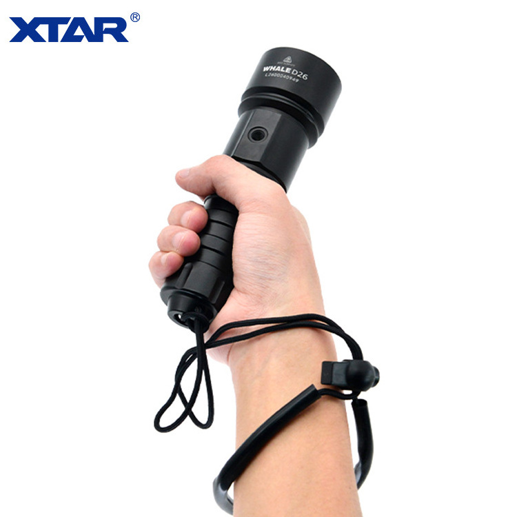 XTAR Scuba Diving Equipment D26 1100lm Cool Light Magnetic Switch Underwater 100m Diving Flashlight