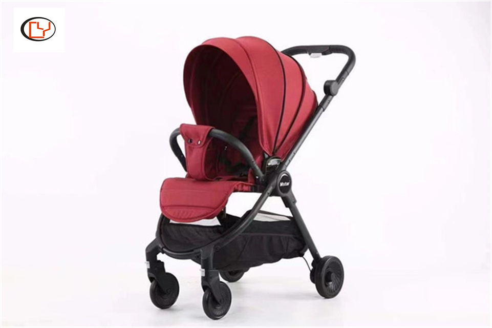 Baby stroller is a lightweight folding bidirectional baby stroller that can sit and lie down in a high landscape for newborns