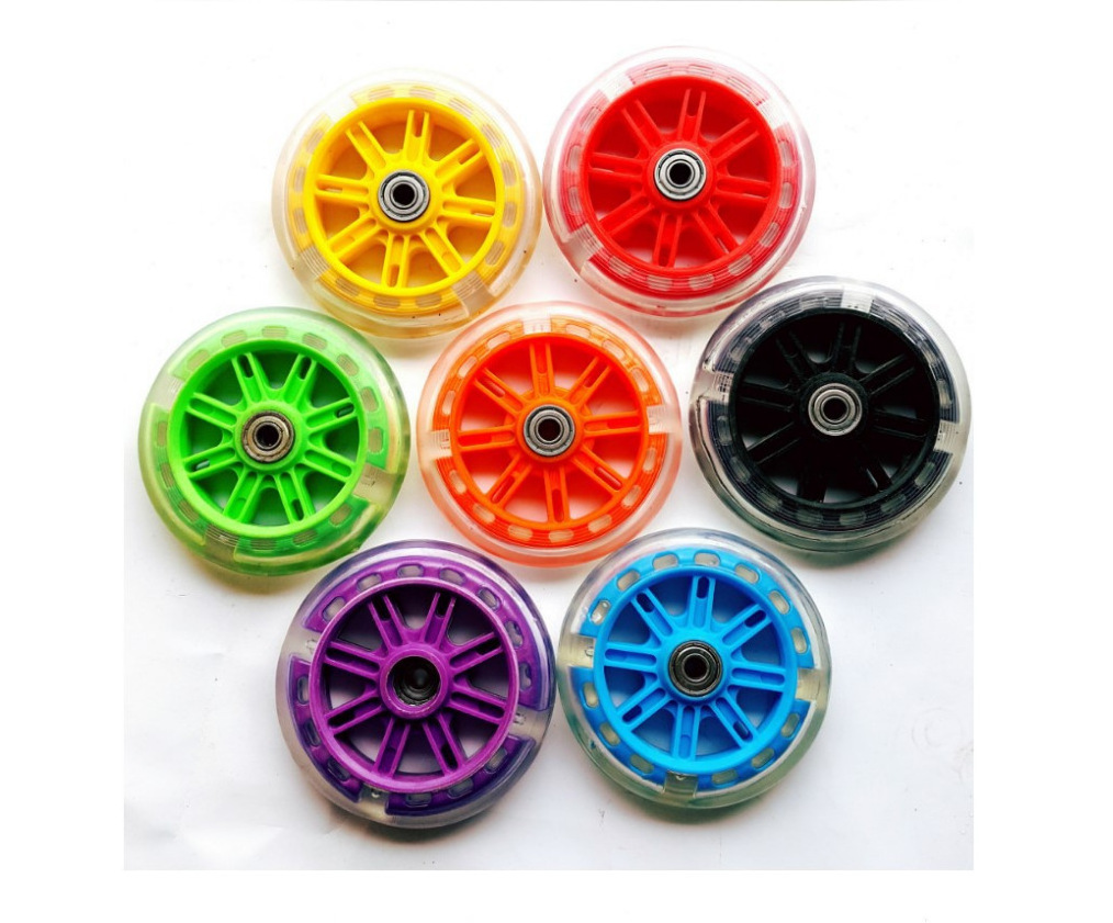 Wholesale flash kids bike auxiliary training wheels with cheap price/bike accessories