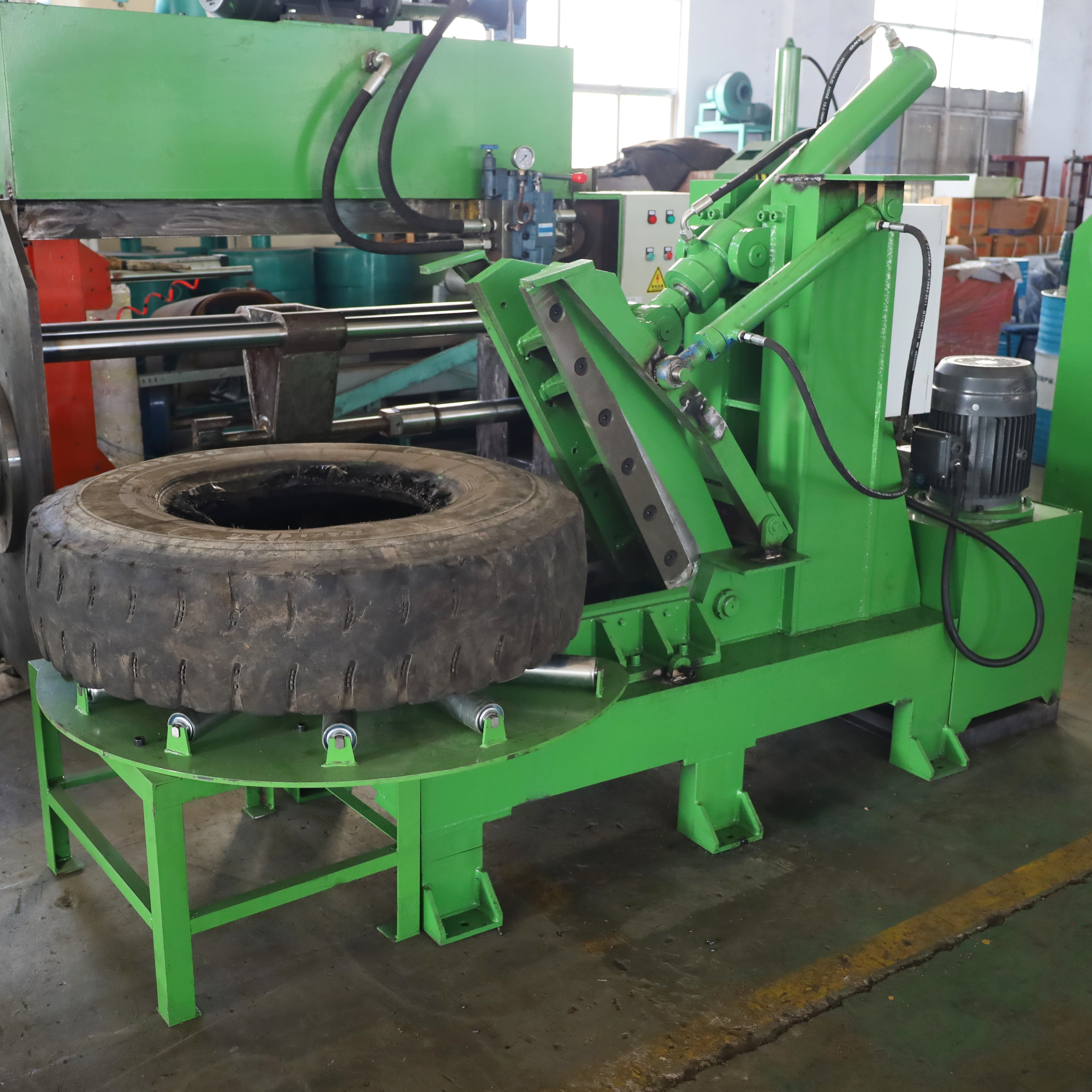 Waste Rubber Recycling Machine Tyre Shredder Recycling Machine Tires Recycling Machine Line Rubber Production