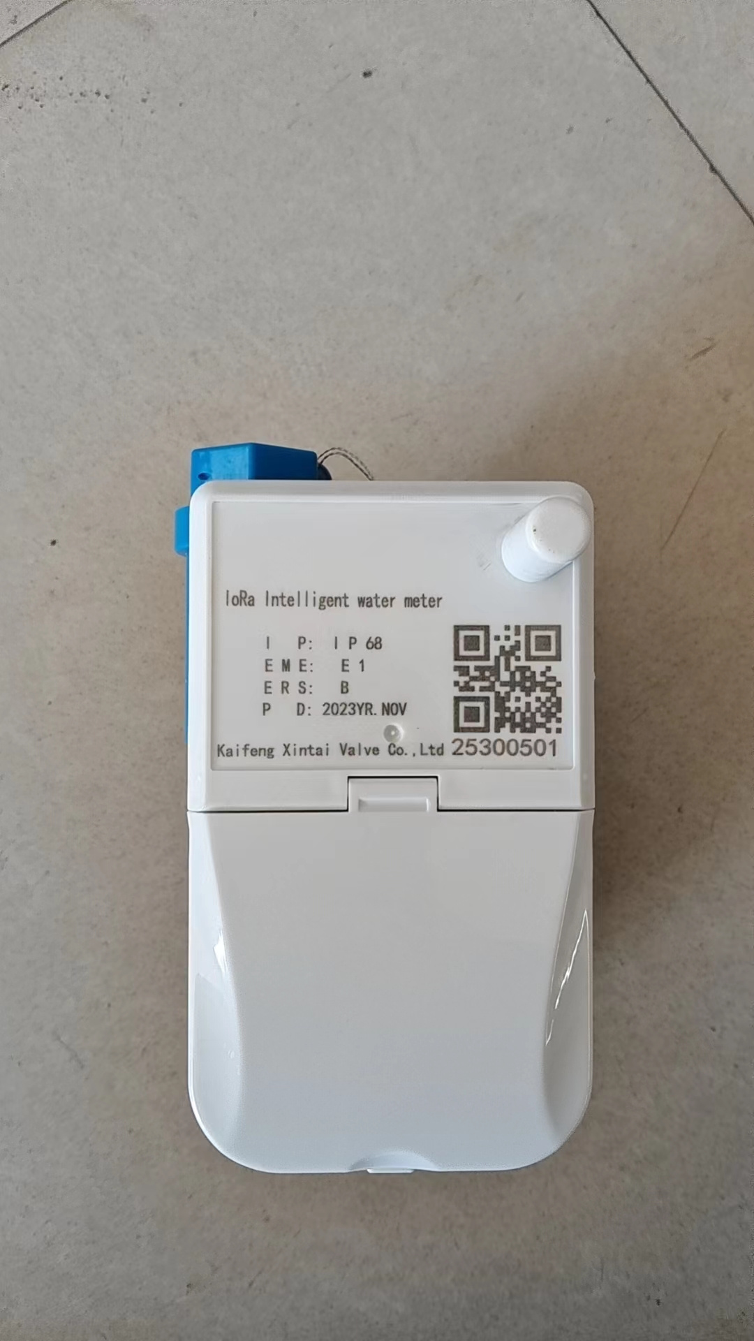 Electronic smart wireless NB-IOT LoRa LoRaWAN remote read valve control plastic water meter