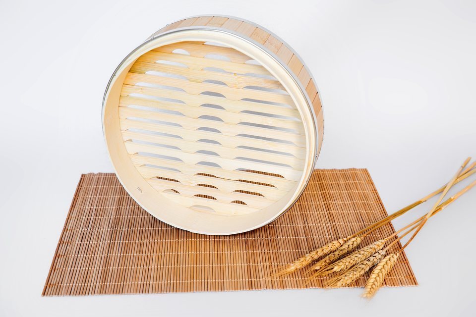 2022 New Type Hot Selling Bamboo Steamer Basket with Stainless Steel Ring Dumpling Bamboo Steamer