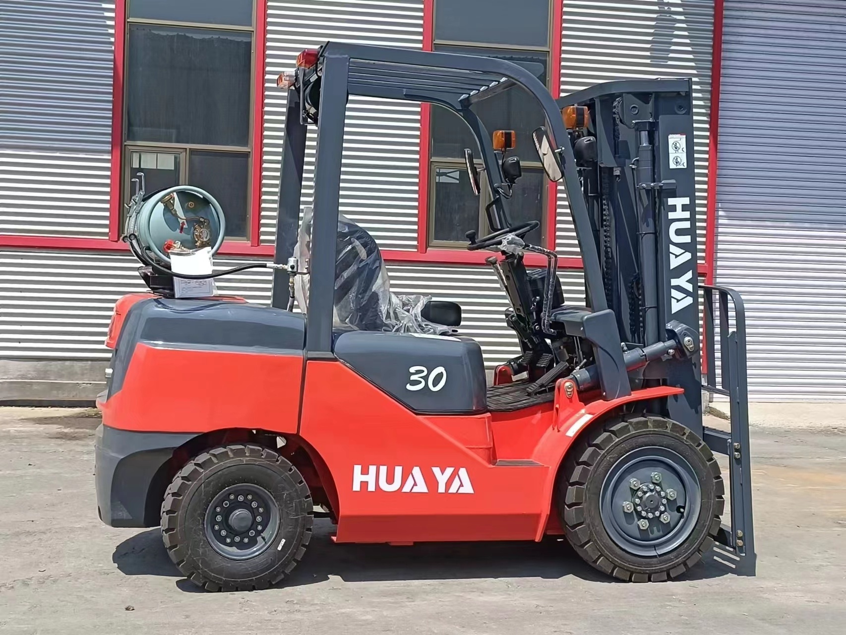 factory outlet  2 3 ton lpg gas 3000 kg propane indoor gasoline forklift CPCG30 Dual use gasoline with attachments