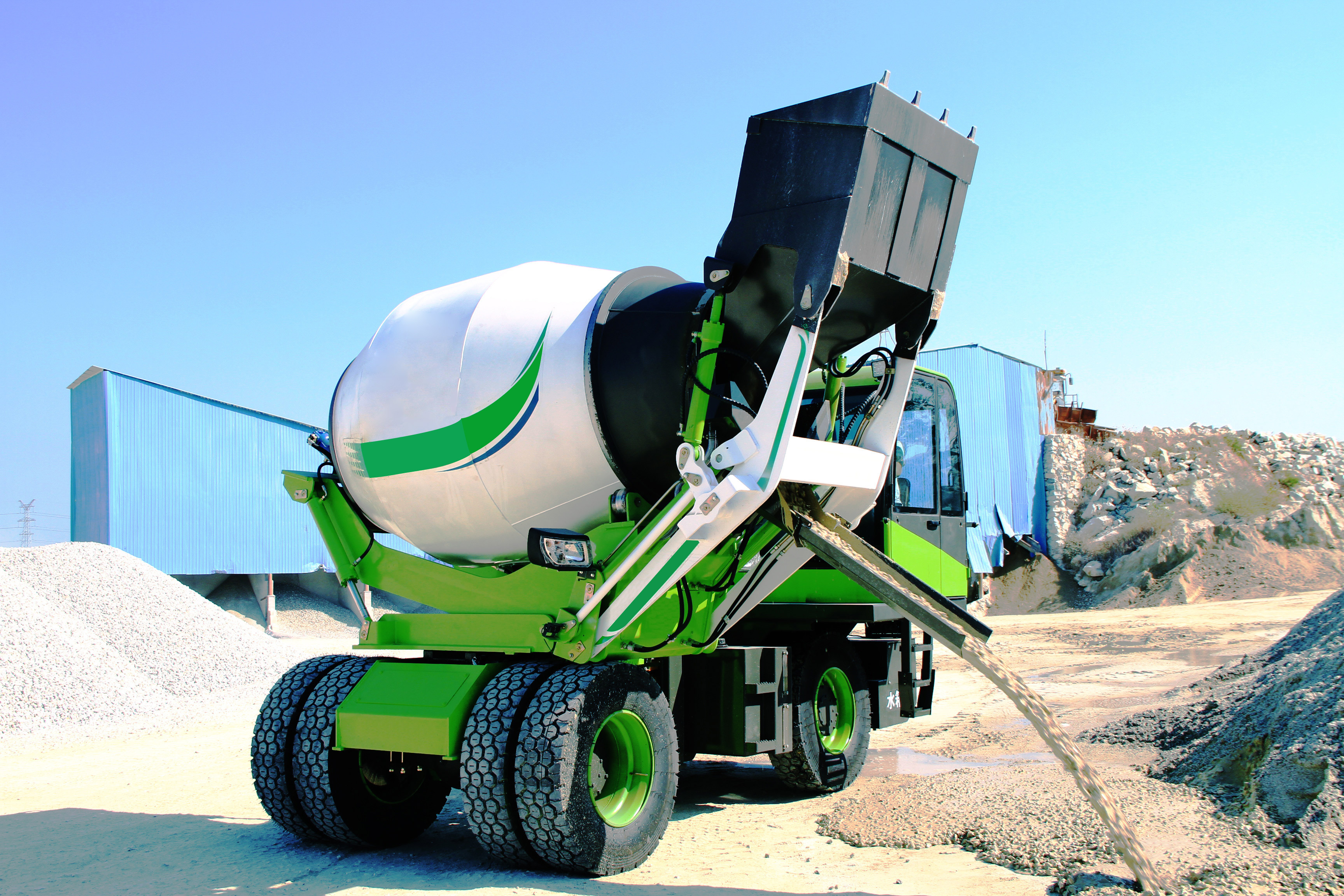 HUAYA 1.5 - 6.5 cube self loading Concrete Mixer 270 degree rotatable Concrete mixer 55kw with CE