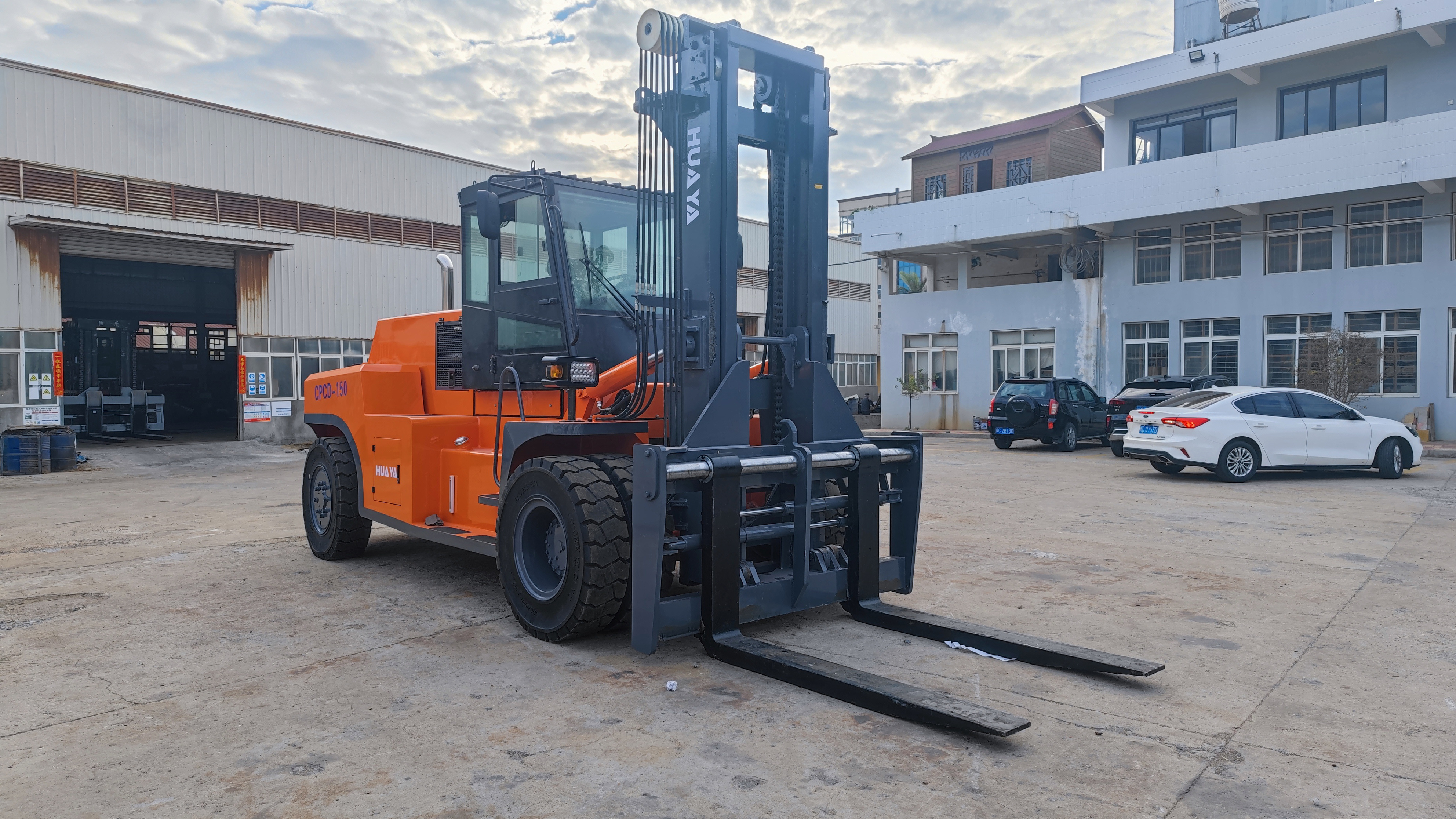 Professional manufacturer diesel forklifts 10 ton 15 ton Cheap Price automatic transmission outdoor 15 ton forklift price