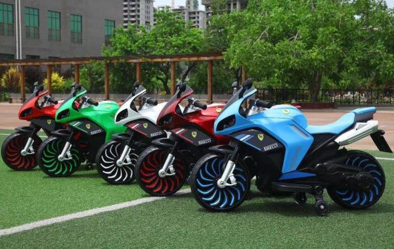 Wholesale 12V Battery 2022 China Kids Rechargeable Large Size Two Wheel/three Wheel Car Plastic Toys ABS Girls Ride on Toy 50 Kg