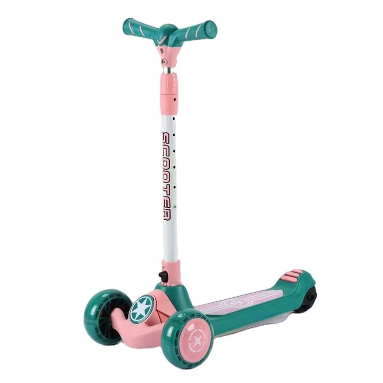 Hot Selling En71 Certification Baby Kids Child Toy Sale Push Pedal Kick 3 Wheels Skating Skate Board Foot Scooter for Kids 2 Kg