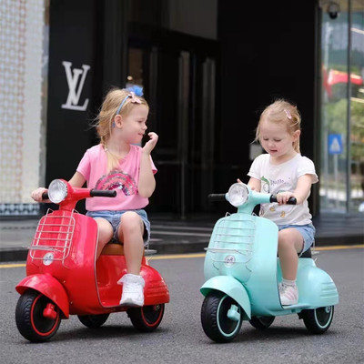 Manufacturer's new Mickey electric motorcycle with light music 3-wheel children's electric motorcycle 3-8 years old