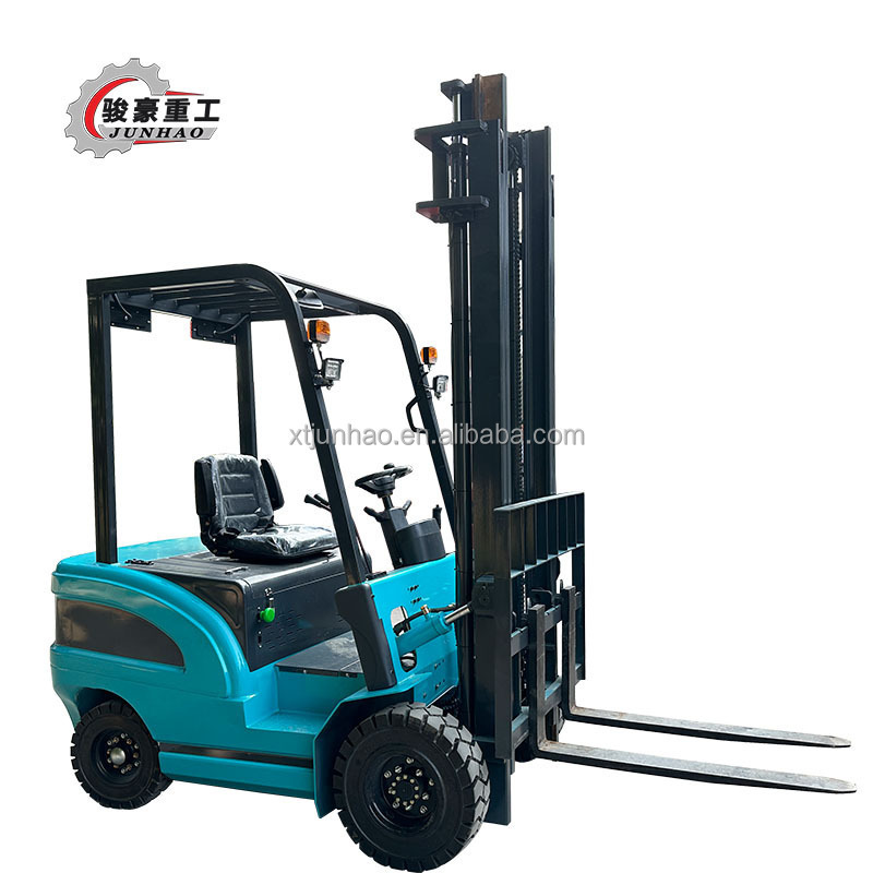 High speed electric forklift for loading and unloading of palletized goods in carriages and containers