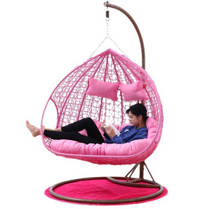 Cheap price 2 person PE rattan double patio hanging egg swing chair for indoor outdoor garden balcony livingroom