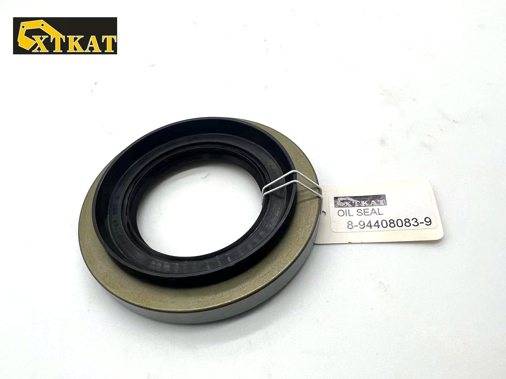 XTKAT Rear Output Cover Oil Seal 8944080830 8-94408083-0 oil seal for Isuzu 6BD1 4BD1