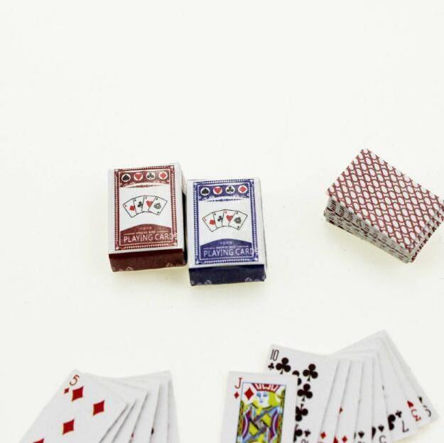 1:12 Miniature Candy Play Scene Model Doll House Accessories Playing Cards