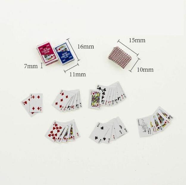 1:12 Miniature Candy Play Scene Model Doll House Accessories Playing Cards