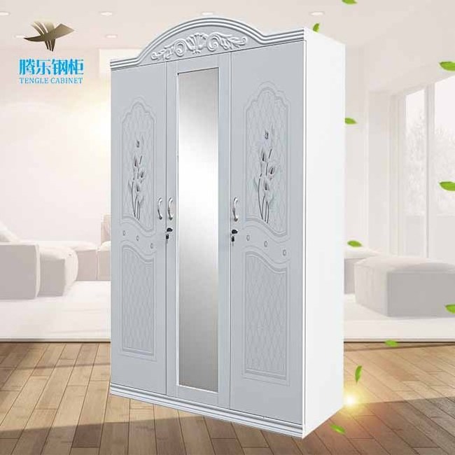 New design metal closet 3 swing door embossed wardrobe armario para ropa con espejo ropero