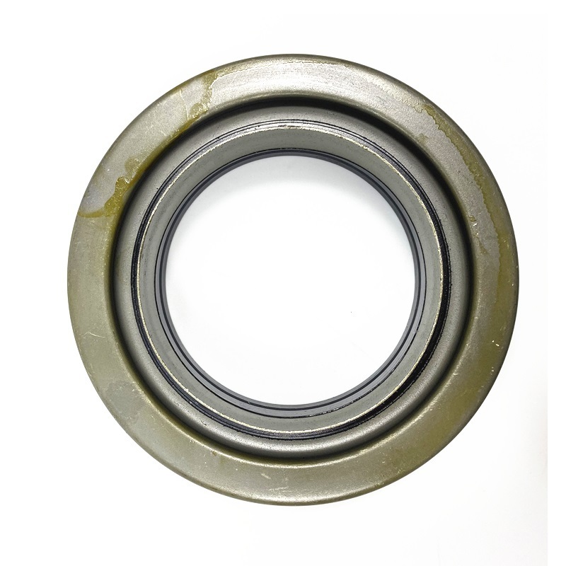 A1-1205-Z-2730  A1205N2588 Meritor RR20-145 drive axle pinion Seal Rear Replaces Rockwell Oil Seal A1205Z2730