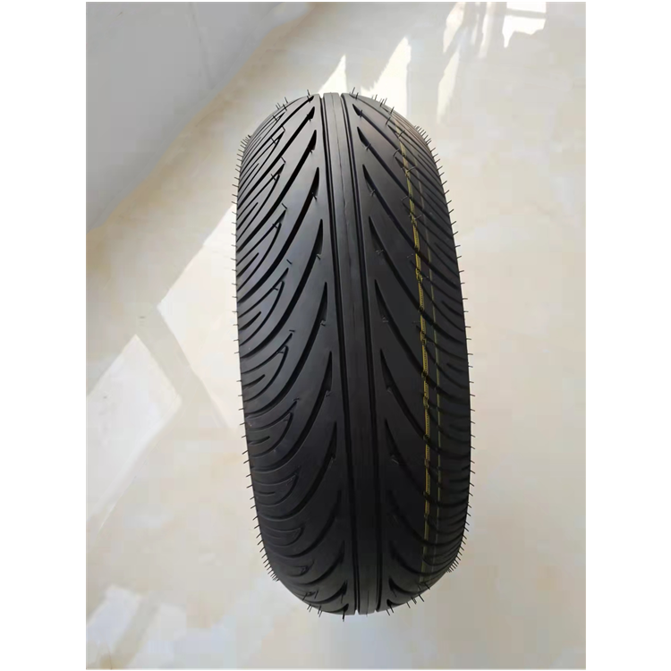 Motorcycle tyre, 140/60-14   Motorle Tire Tubeless Tire