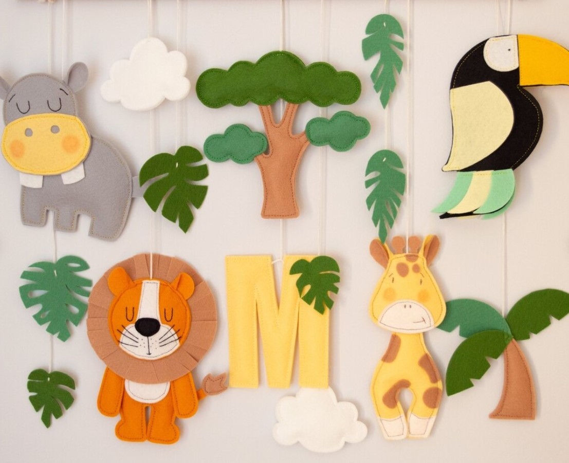 Felt wall hanging toys safari animals Nursery decor