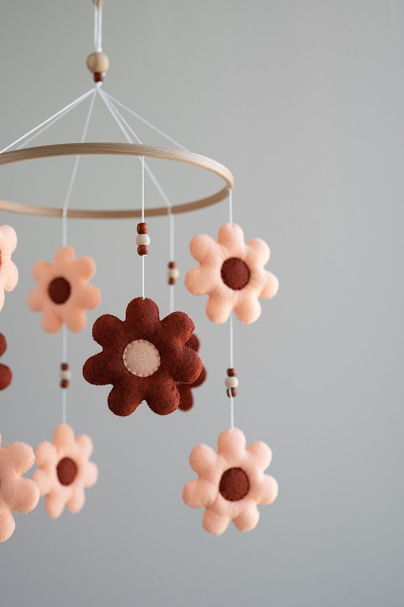 Baby mobile daisy felt flower decor nursery mobile