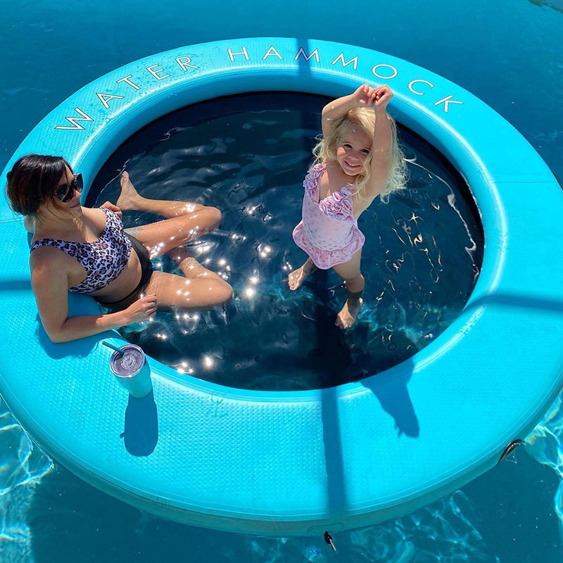 Manufacturer Custom Portable Floating Water Hammock Lounger Pool Inflatable Water Hammock with Mesh Center for Recreation