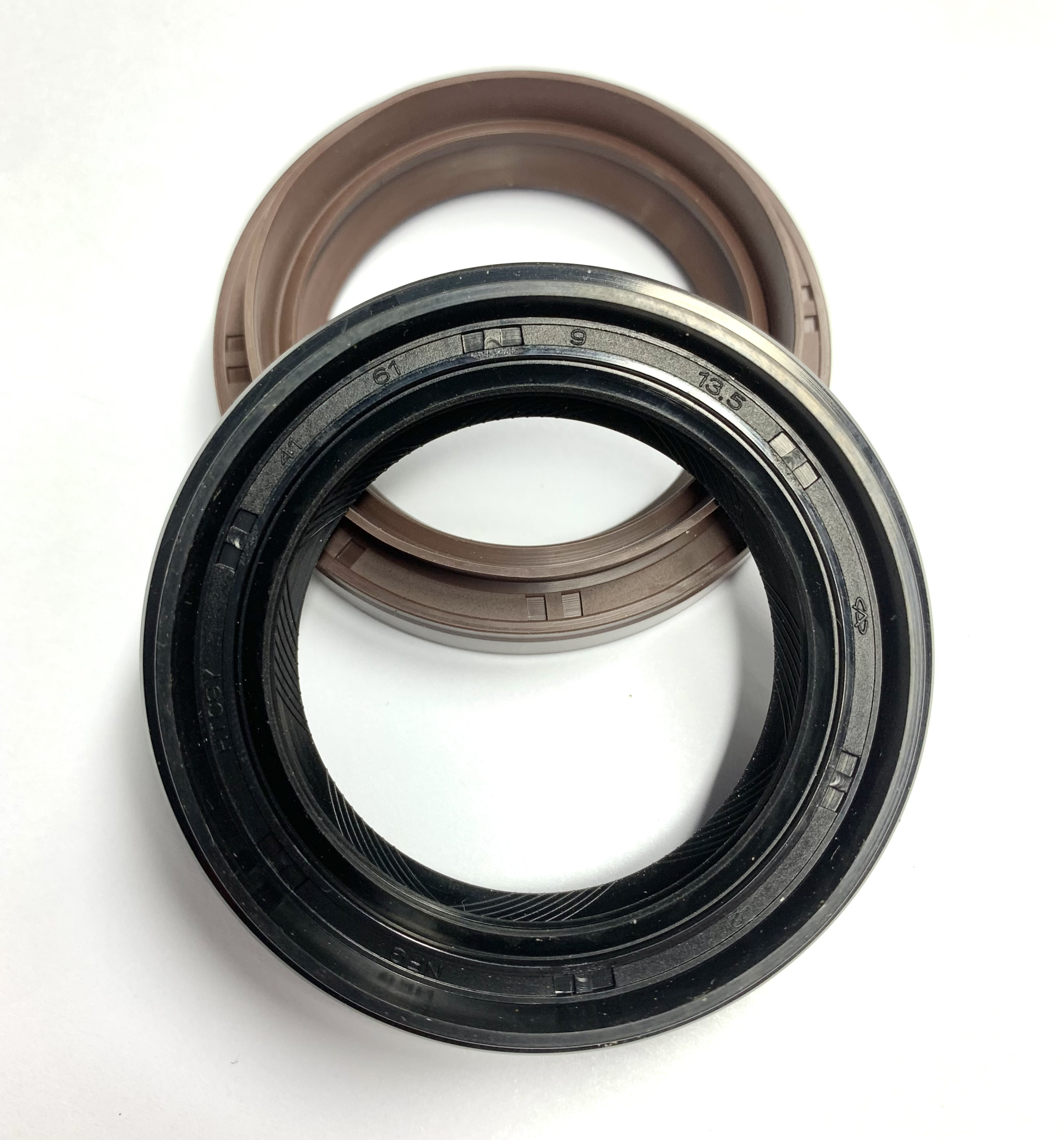 TC Oil Seal 43764 370048A 383-0264 NBR FKM Axle Wheel Hub Seal Truck Auto Oil Seal Factory