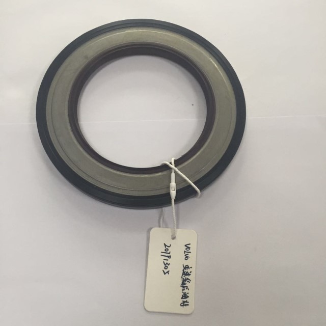 Hot sale 20791305 Transmission Output Shaft Seal  for Volvo ZF truck gearbox parts