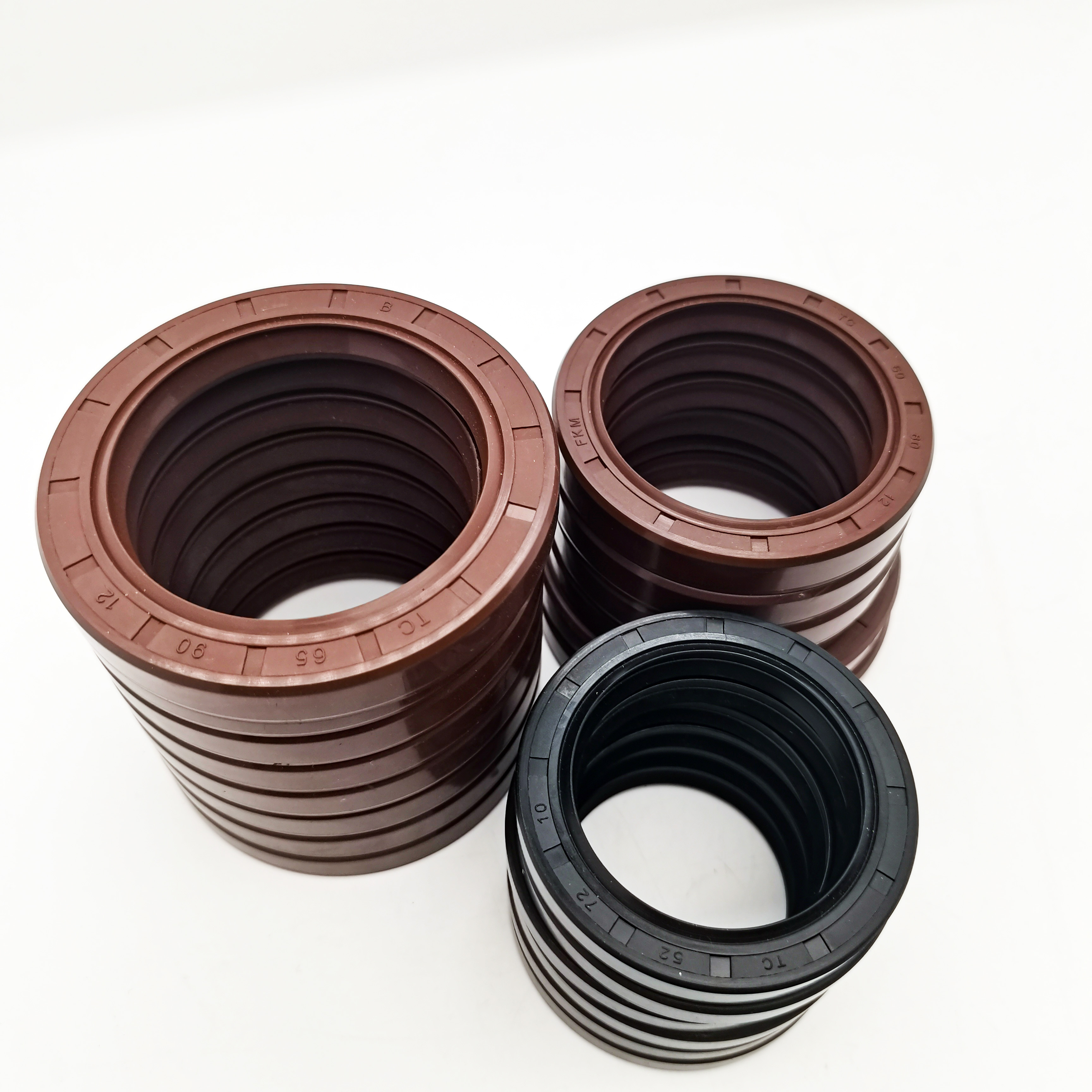 CFNAK High quality wholesale TC NBR oil seal rubber oil seal manufacturer in china