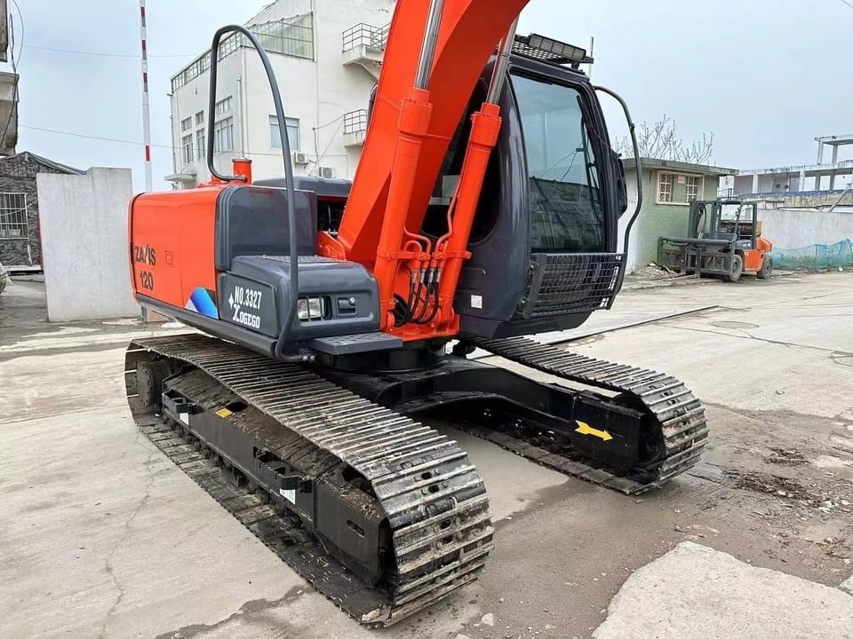 Wholesale used hitachi excavator zx120 zx120-3 x120-6 used excavator auction second hand excavator for sale