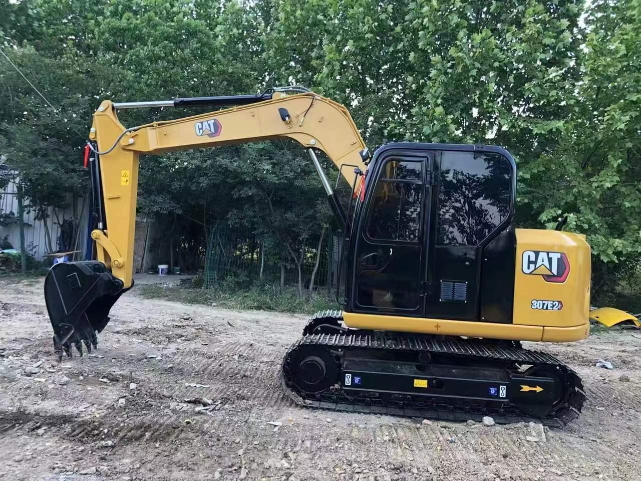 Used CAT 7Ton mini excavator for sale uk wholesale caterpillar excavator 307 307C 307D for sale