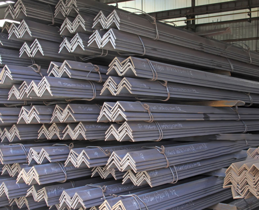 High tensile strength 45 degree steel angle bar size ASTM China factory stock low carbon steel angle iron for sale