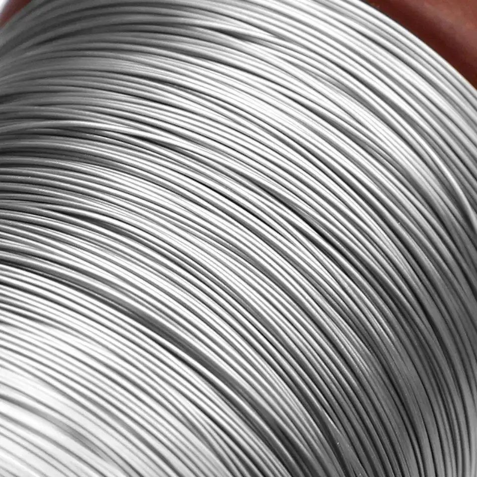 Low carbon steel hot dipped galvanized iron/steel wire with anti corrosion resistance for making wire mesh and binding wire