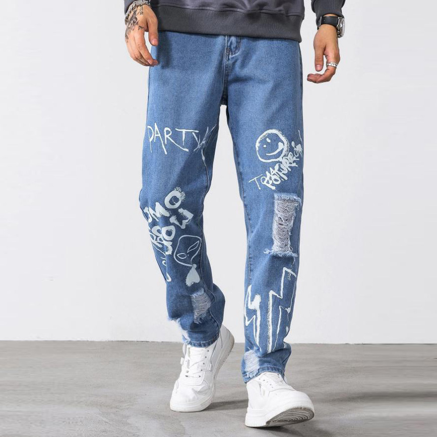 Wholesale fashion medium wash jeans custom private logo and label 100% cotton denim fabric ripped jeans for men stylish