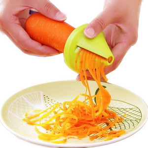 Multi-purpose Vegetable Slicer Cutter Fruit Cutter Professional 6 In 1 Mandoline Slicer Vegetable Chopper With Hand Protector