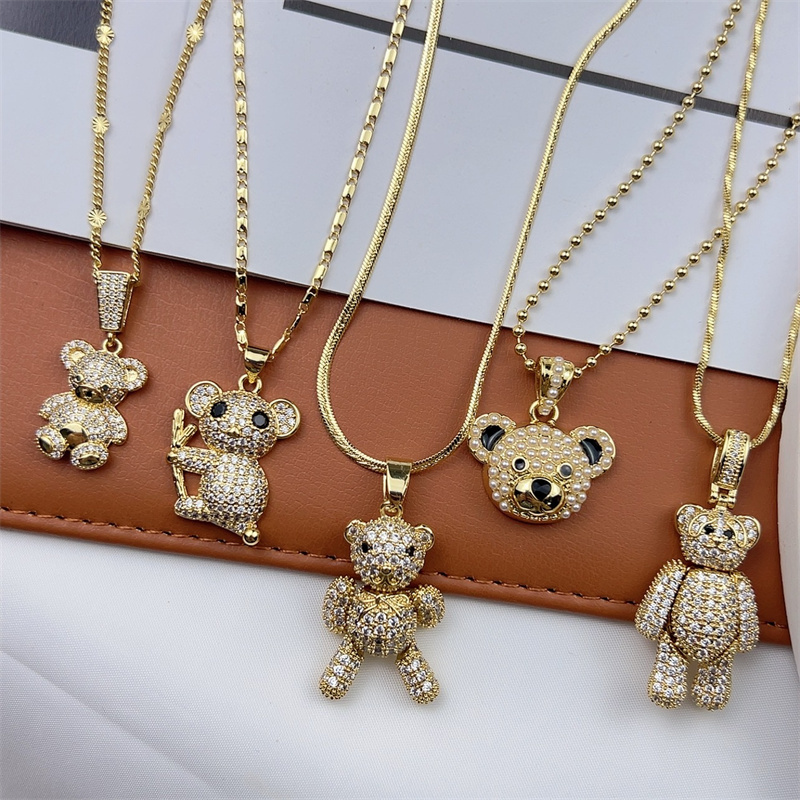 Wholesale CZ Bear Charm Pendant Crystal zirconia paved 24K gold plated Cute animal Bear pendants For Necklace making