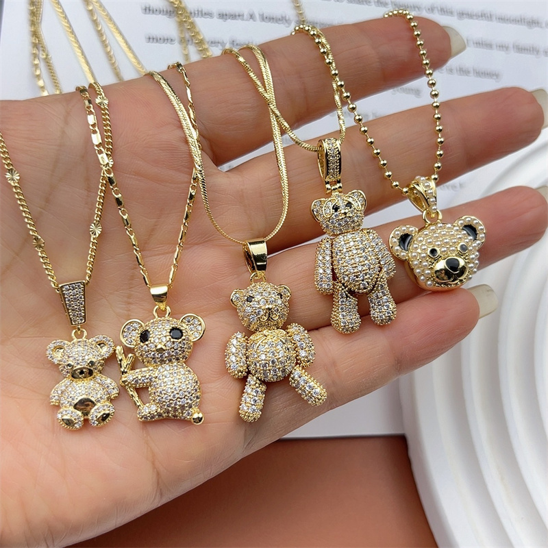 Wholesale CZ Bear Charm Pendant Crystal zirconia paved 24K gold plated Cute animal Bear pendants For Necklace making