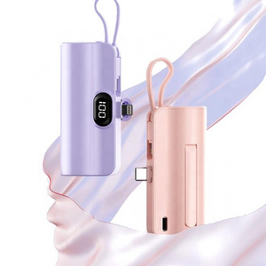 Mini Fast Charging Emergency External Battery Built in Data Cable Plug For Lighting Type c 5000mAh keychain Power Bank