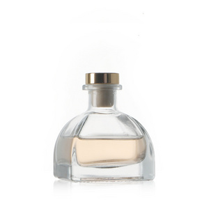 Pyramid-shaped 100ml clear glass aroma reed perfume diffuser bottle with cork