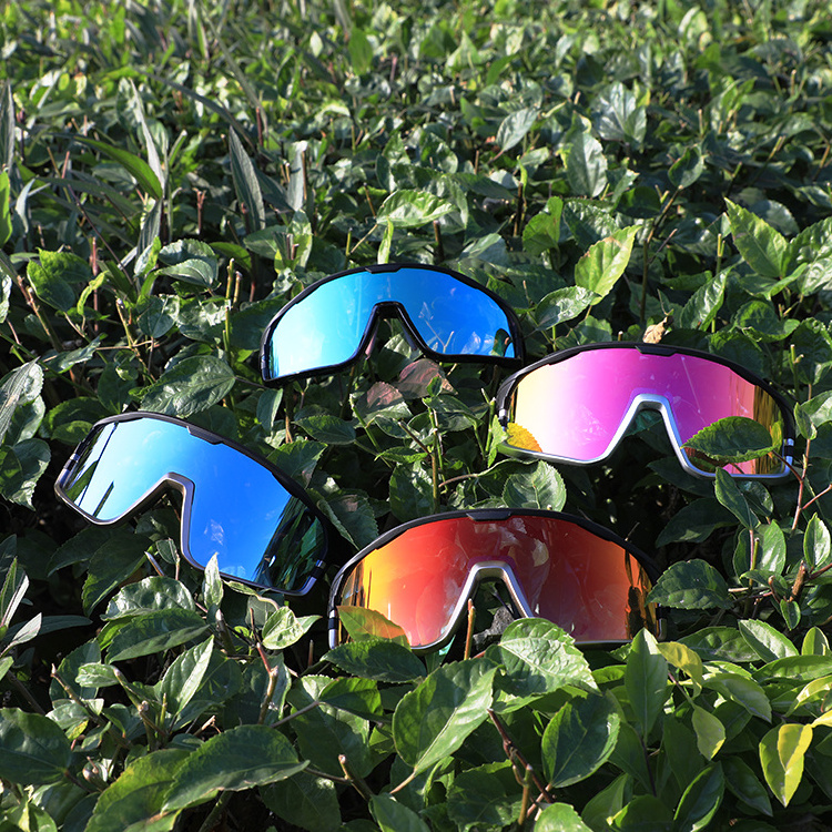 Factory wholesale fashion men stainless steel screw polarized Cycling sunglasses