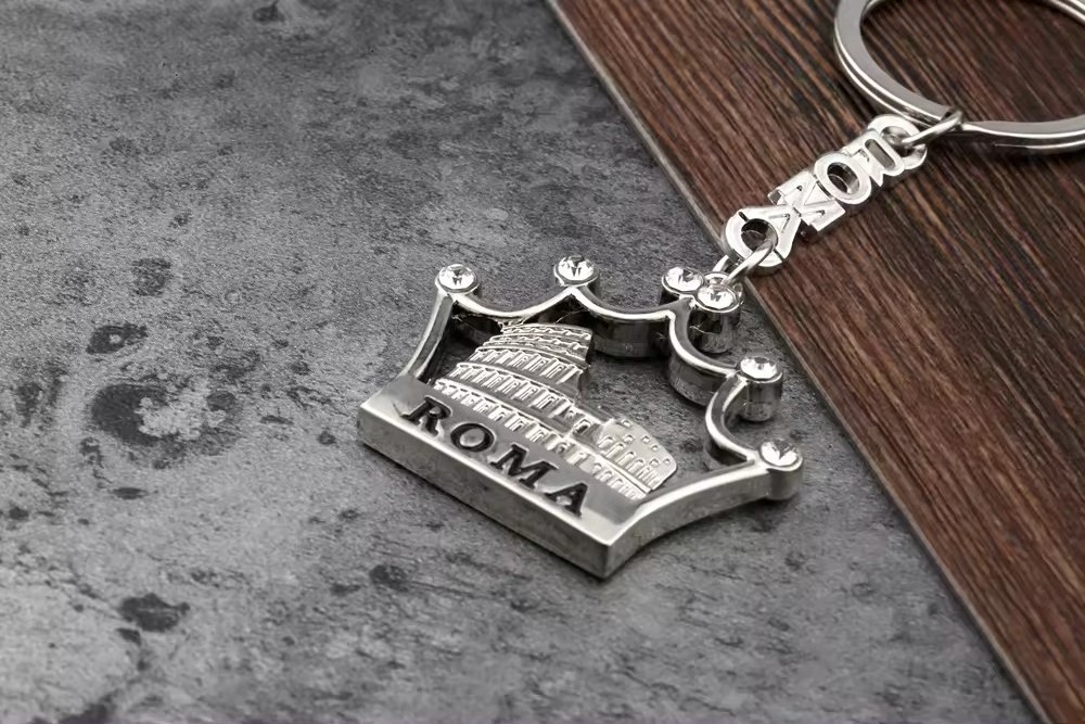 Roman Colosseum Pendant Keychain Trendy Alloy Metal Keyring Jewelry Crown Shape Key Chain Souvenirs Gifts For Friends