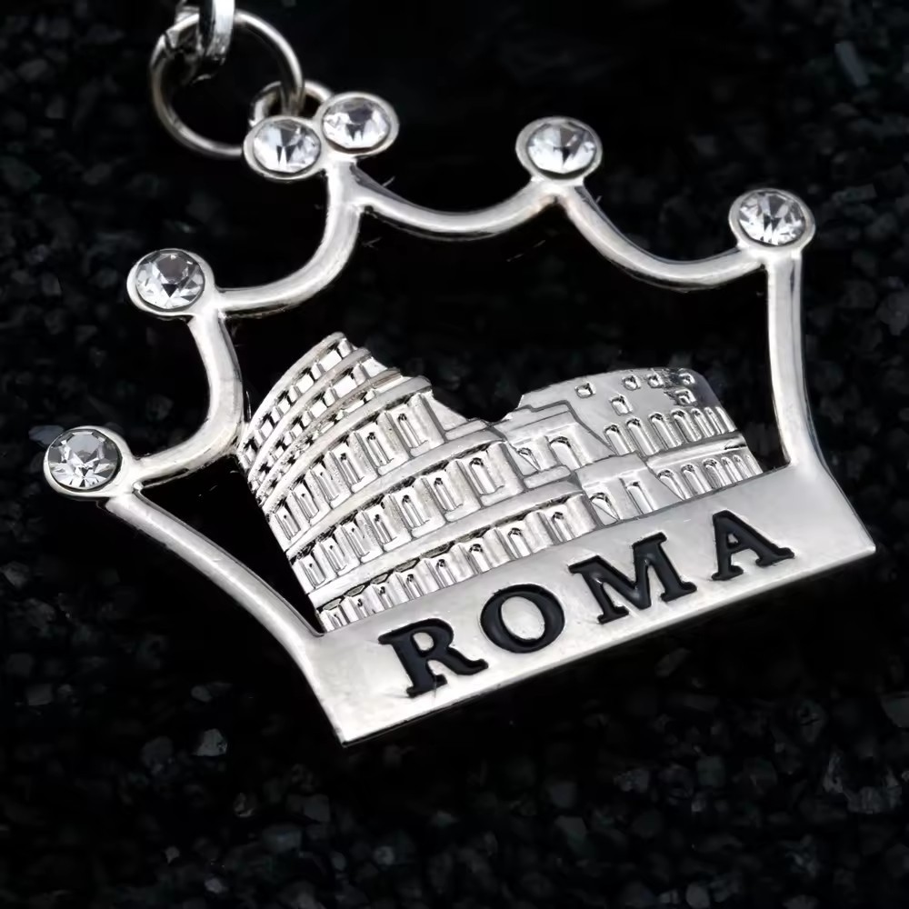 Roman Colosseum Pendant Keychain Trendy Alloy Metal Keyring Jewelry Crown Shape Key Chain Souvenirs Gifts For Friends