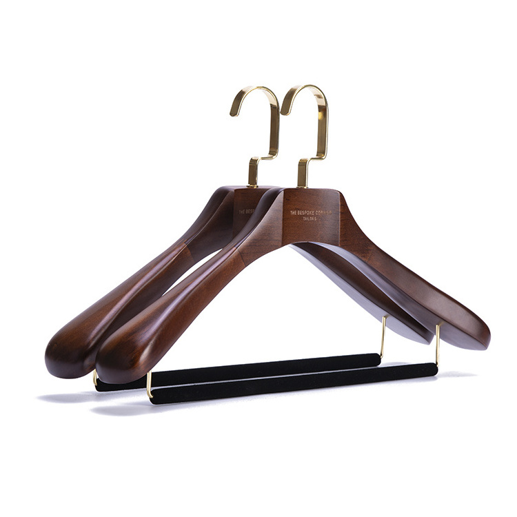 Luxury Wooden Suit Clothes Hangers Hot Selling High Quality Customized with Gold Square Hook Antique Single Wooden Rack