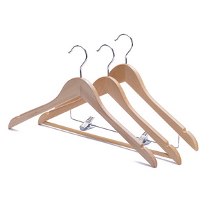 Smart Boutique Single-Tier Wooden Hanger Rack with Metal Clips for Wardrobe or Bathroom Cleaning Made of Wood