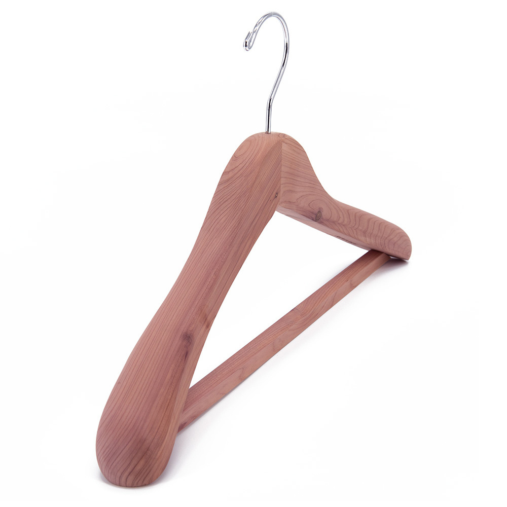 American Red Cedar Smooth Wood Coat Hangers for Suit Shirt Aromatic Cedar Clothes Hangers with Swivel Hook Single Tier Store Use