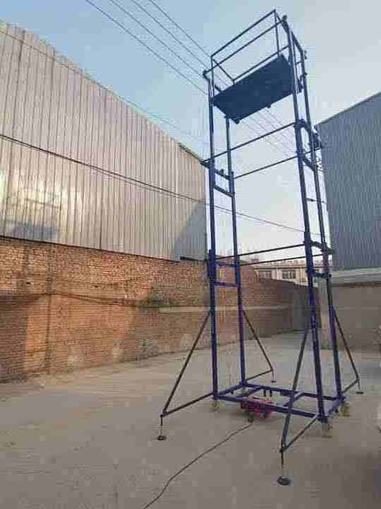 Xuyang Automatic Foldable Electric Scaffolding Lift Platform 3-10m 500KG Remote Control Scaffolding for Construction