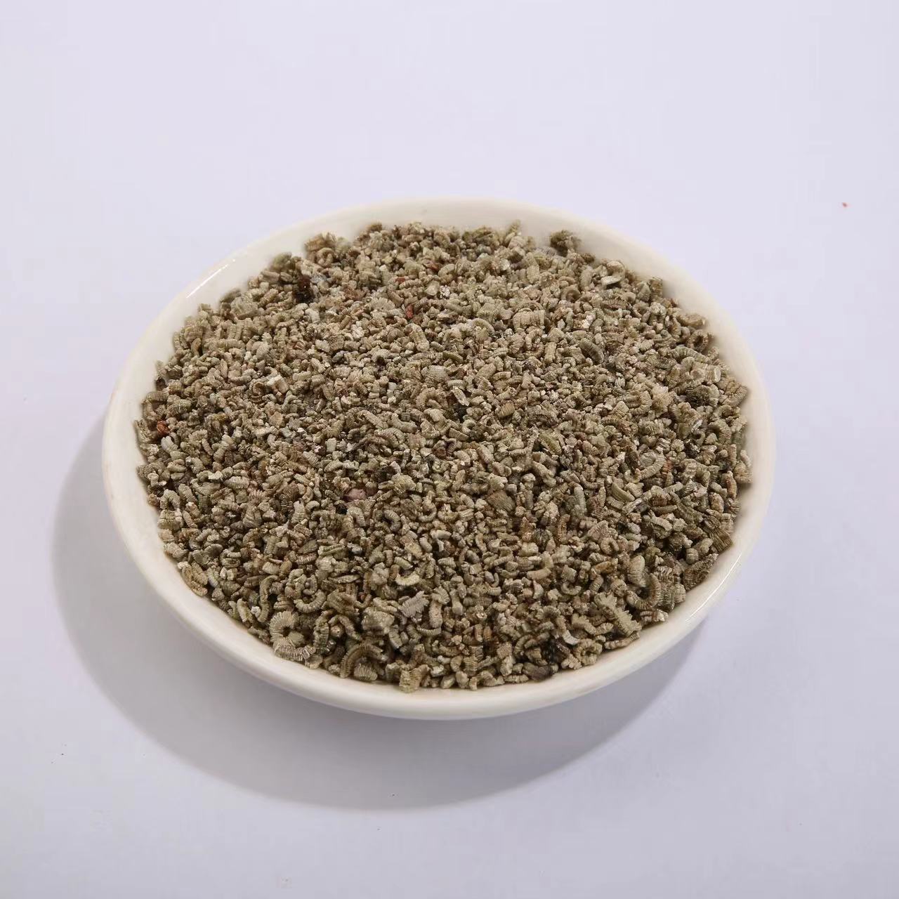 Vermiculite Manufacturers Wholesale Vermiculite For Seed Golden Expanded Vermiculite